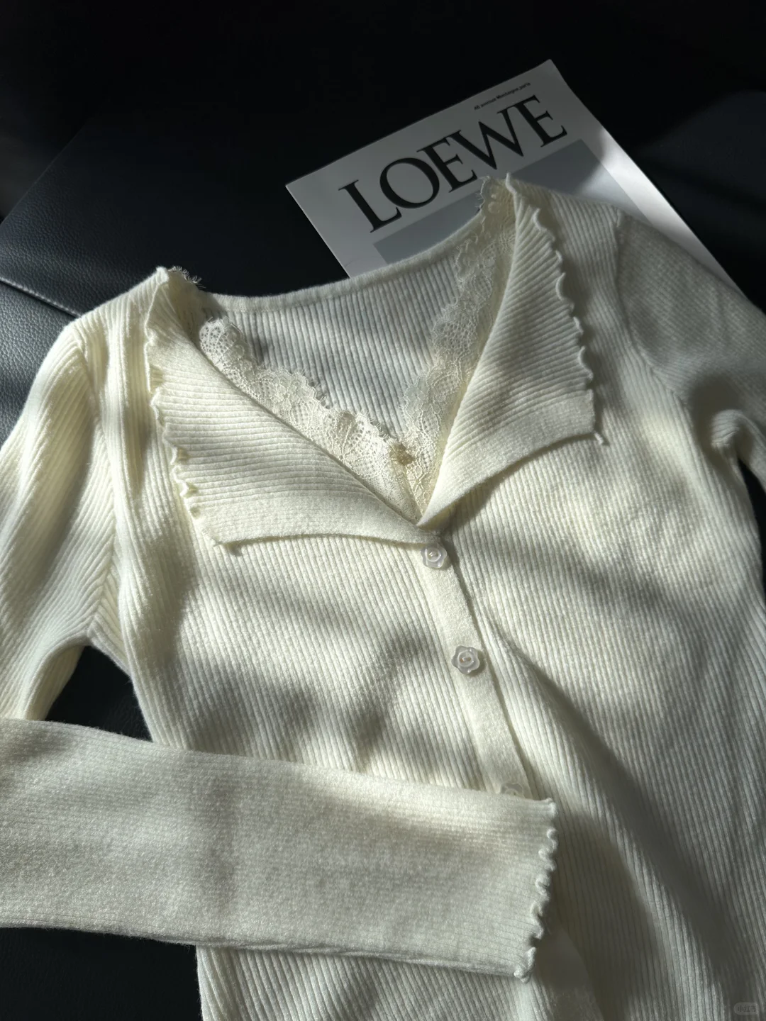 随手买到了超级温柔的蕾丝打底衫！