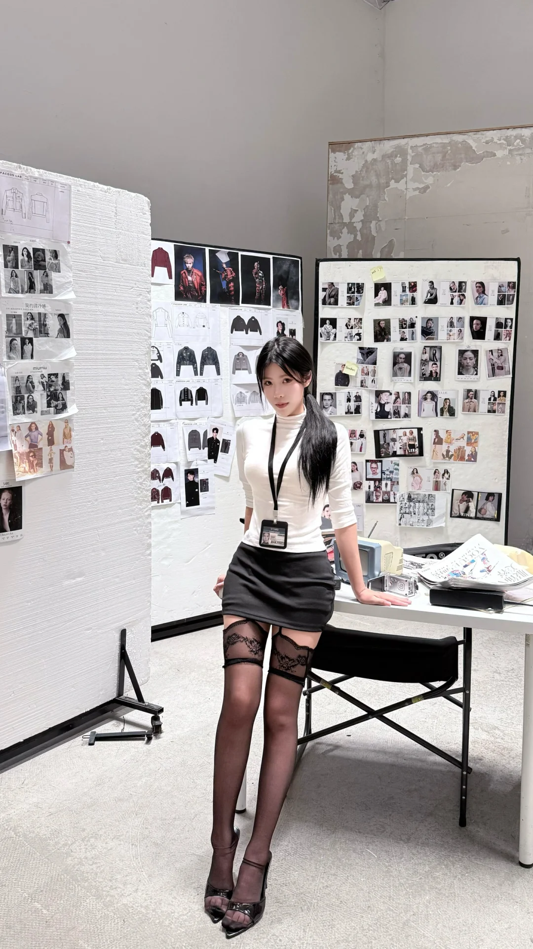 今天的人设是私人秘书