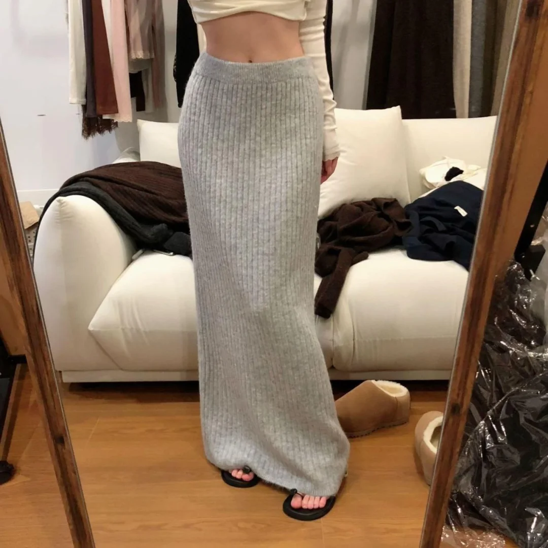 秋冬气质穿搭！显瘦温柔风针织半身裙