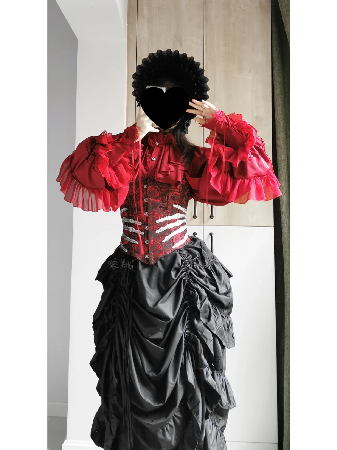 哥特衣橱｜鱼骨胸衣搭配向