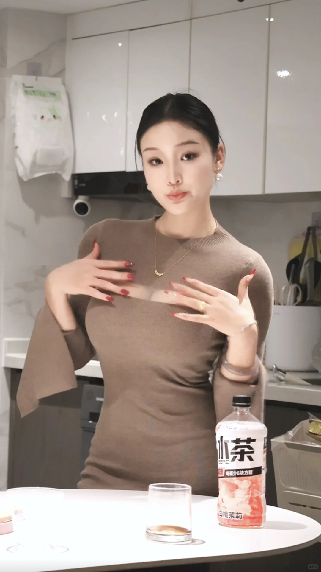 自己都觉得美的不知天地为何物了😋