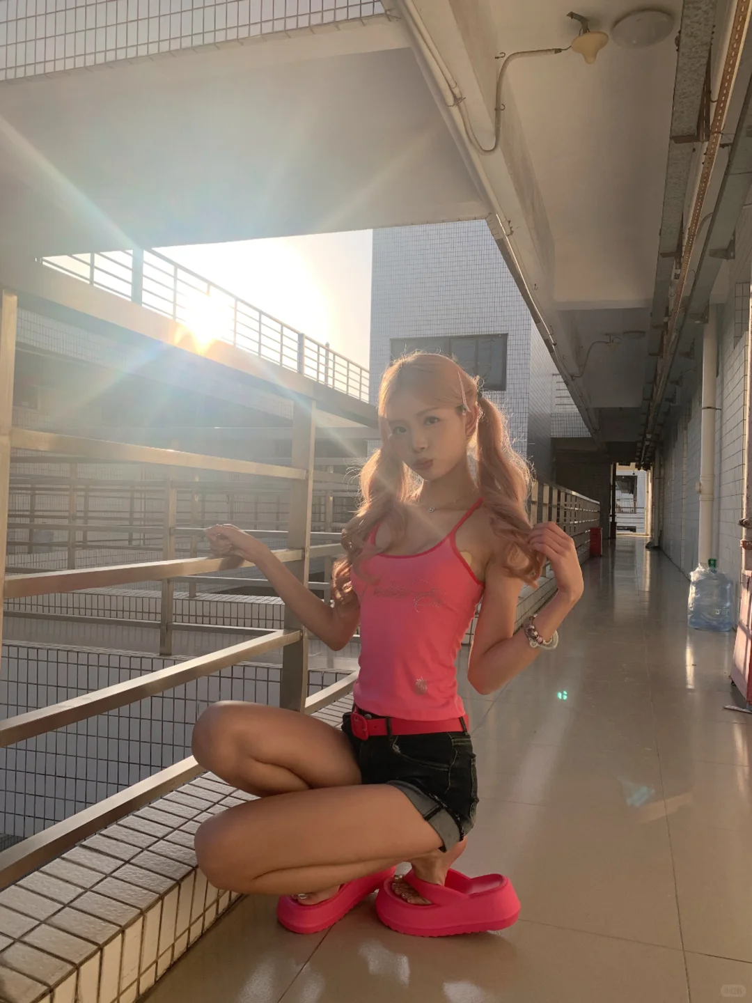 在背后骂我的时候别忘了欣赏我的翘臀