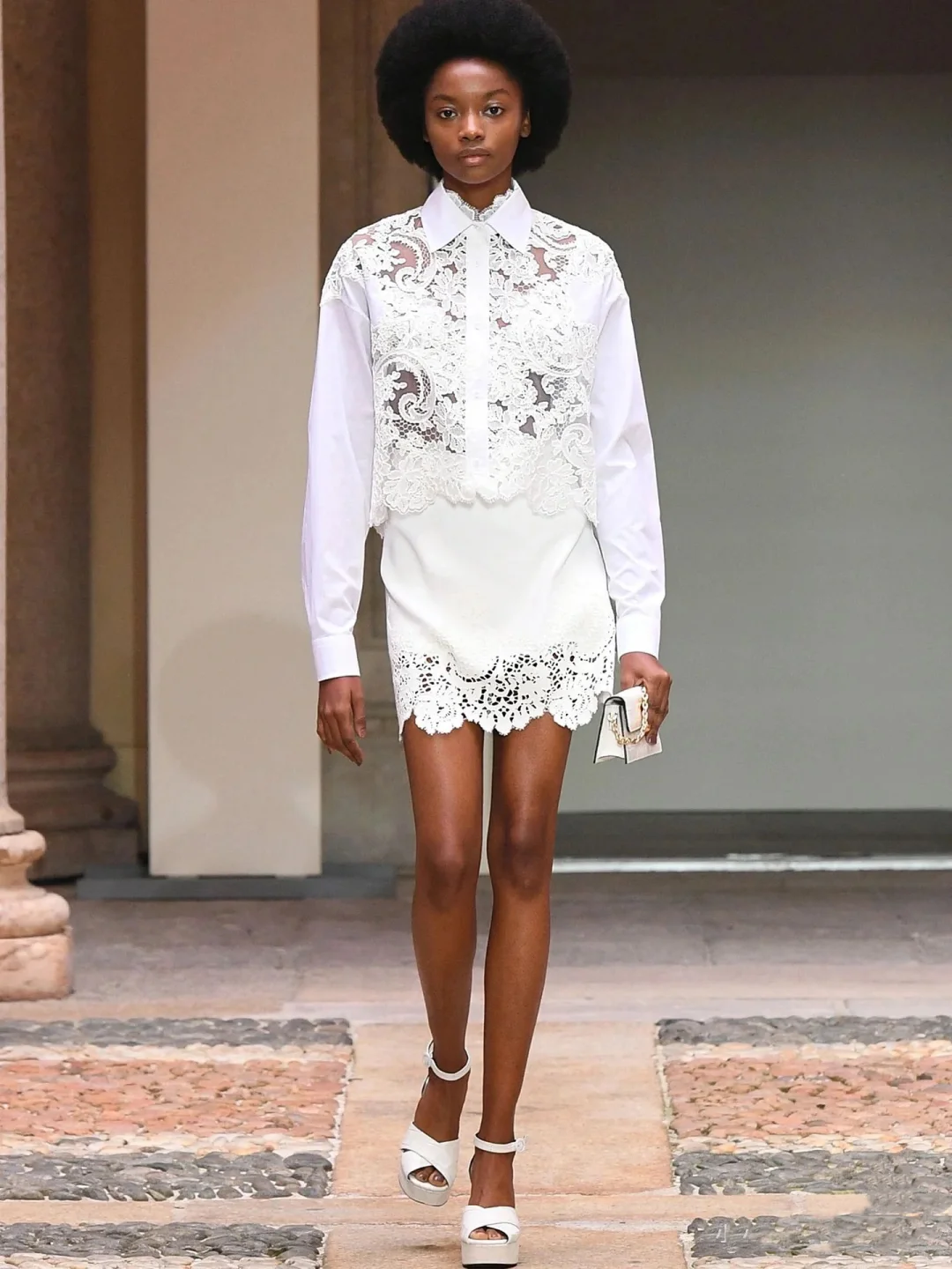 法式优雅衬衫设计 | 骨线蕾丝 立体刺绣花边