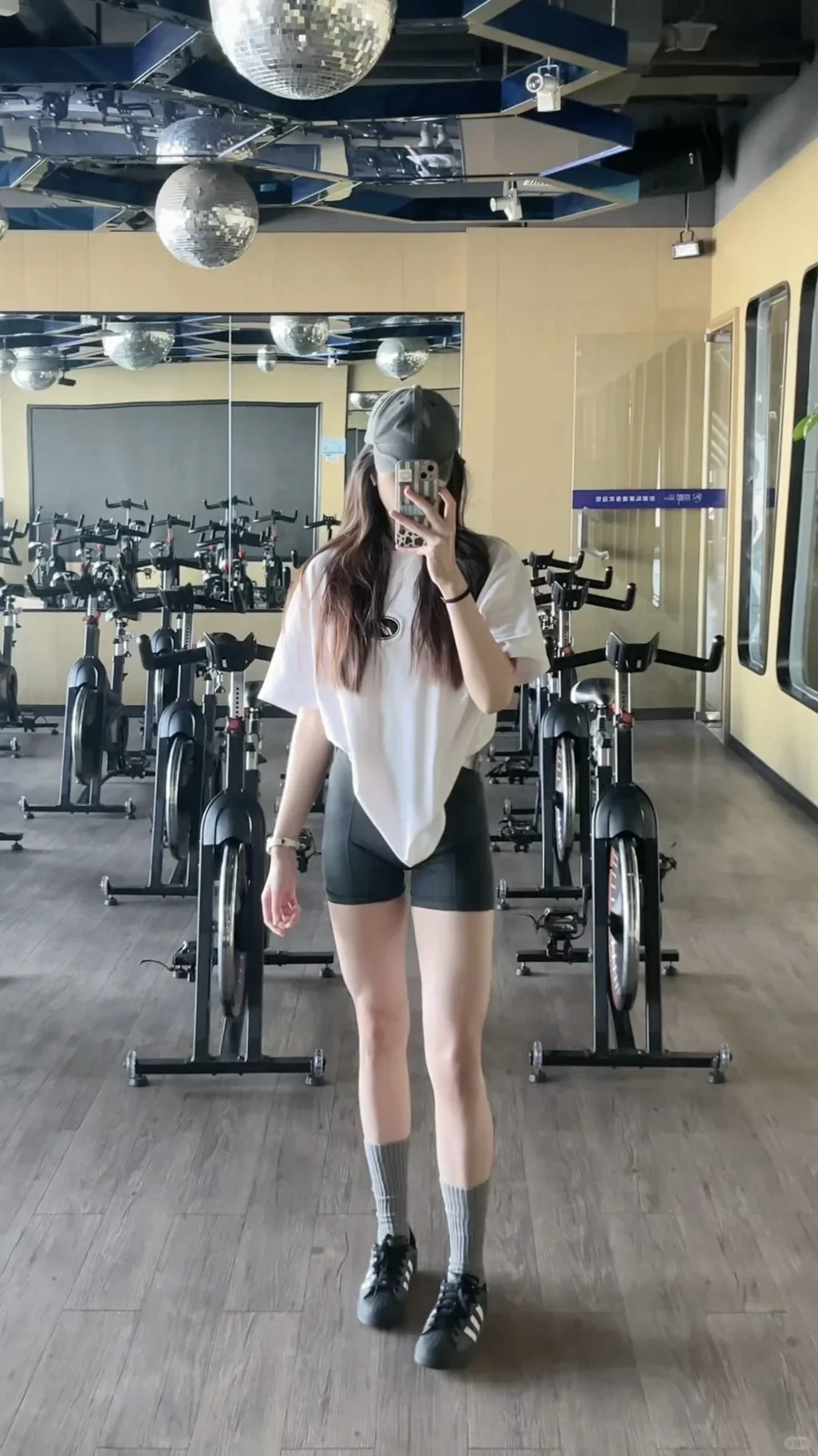 🔥新手女生健身房练腿攻略！蜜桃臀养成计