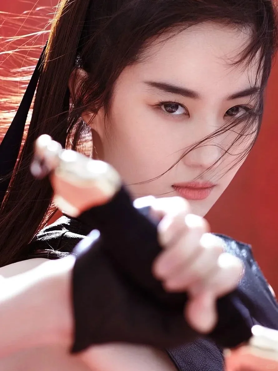 刘亦菲！一位惊艳了时光，一眼万年的女明星