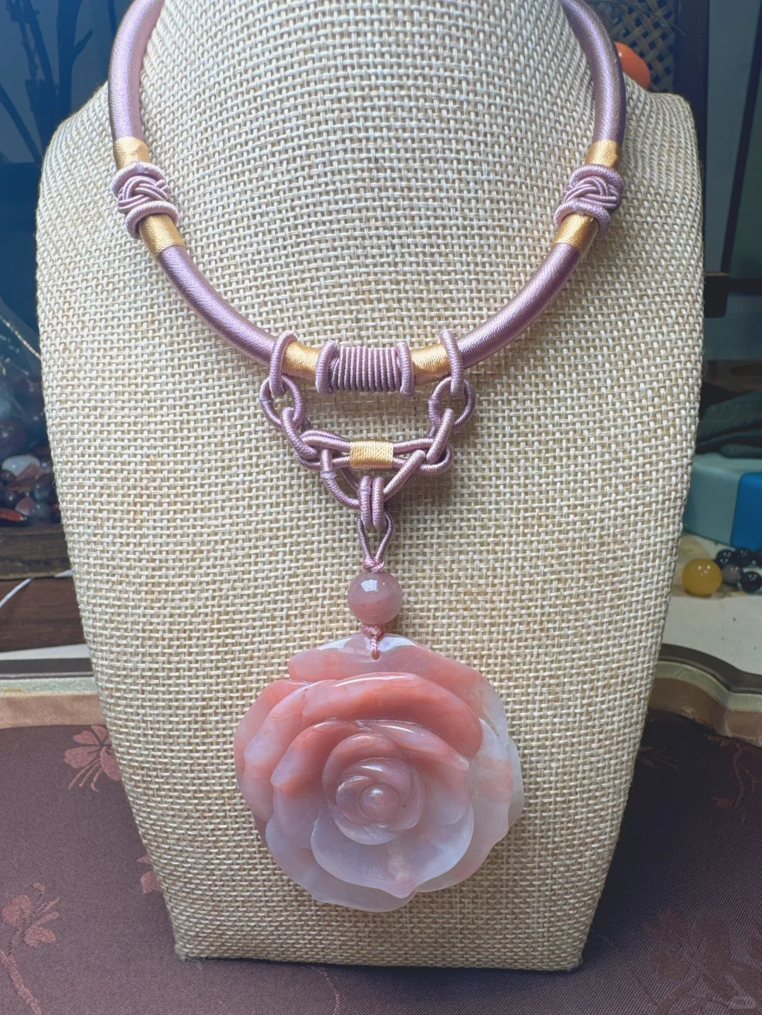 娇艳欲滴的玫瑰花