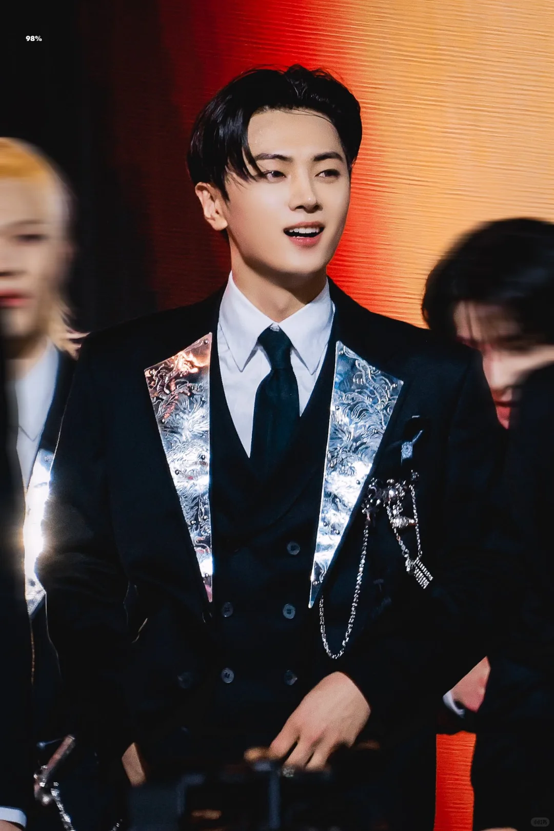 哭得娇艳欲滴的反差小黑猫吗🥹