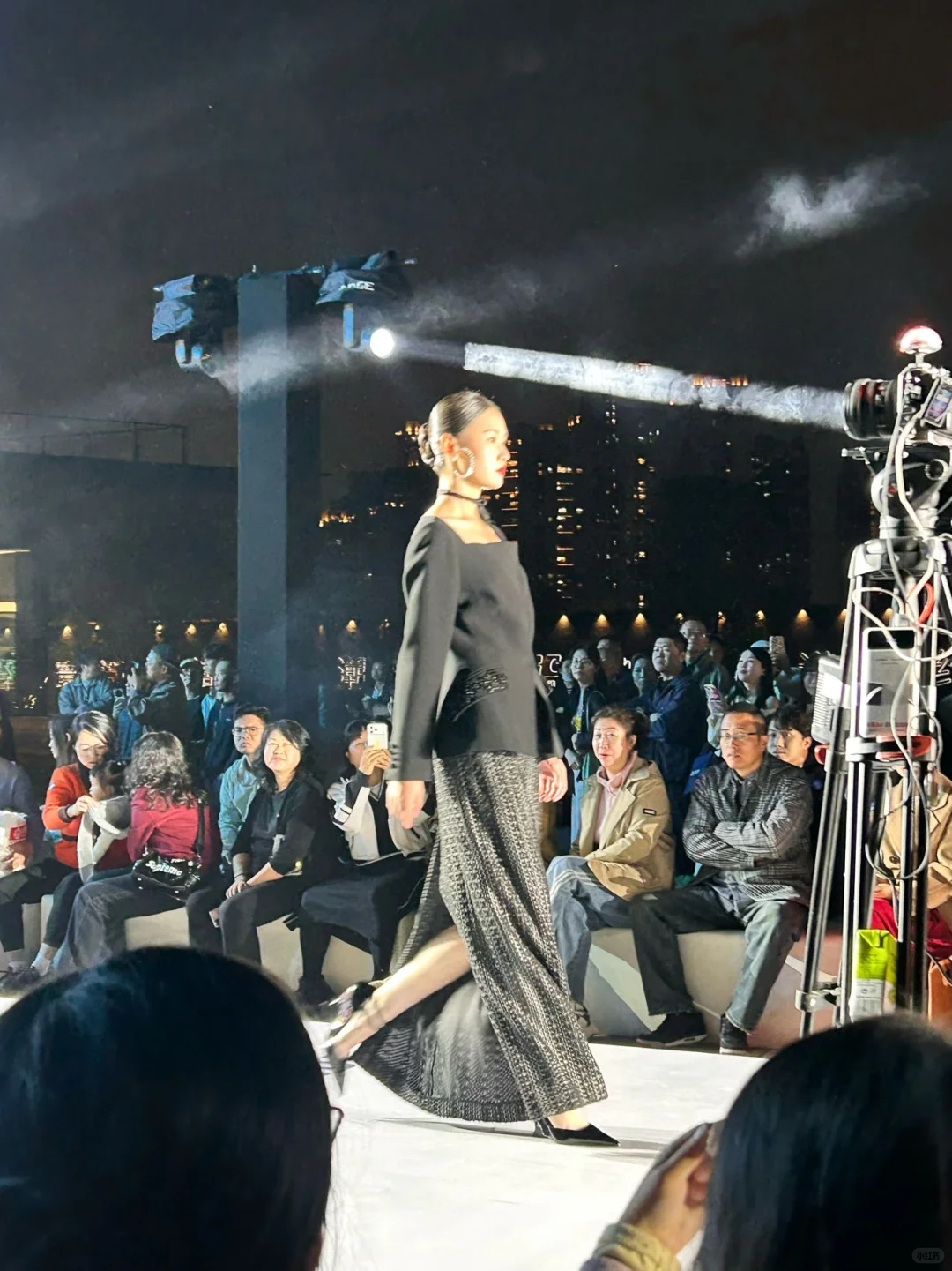 谁懂啊！广州江边这场大秀直接美到窒息🌉