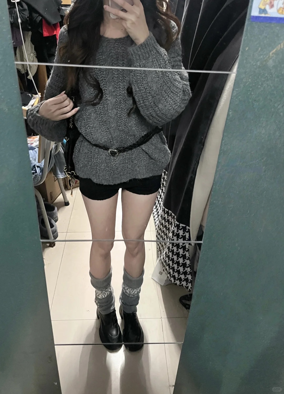 舍友说有点姐感!!1还是2好点呢!!