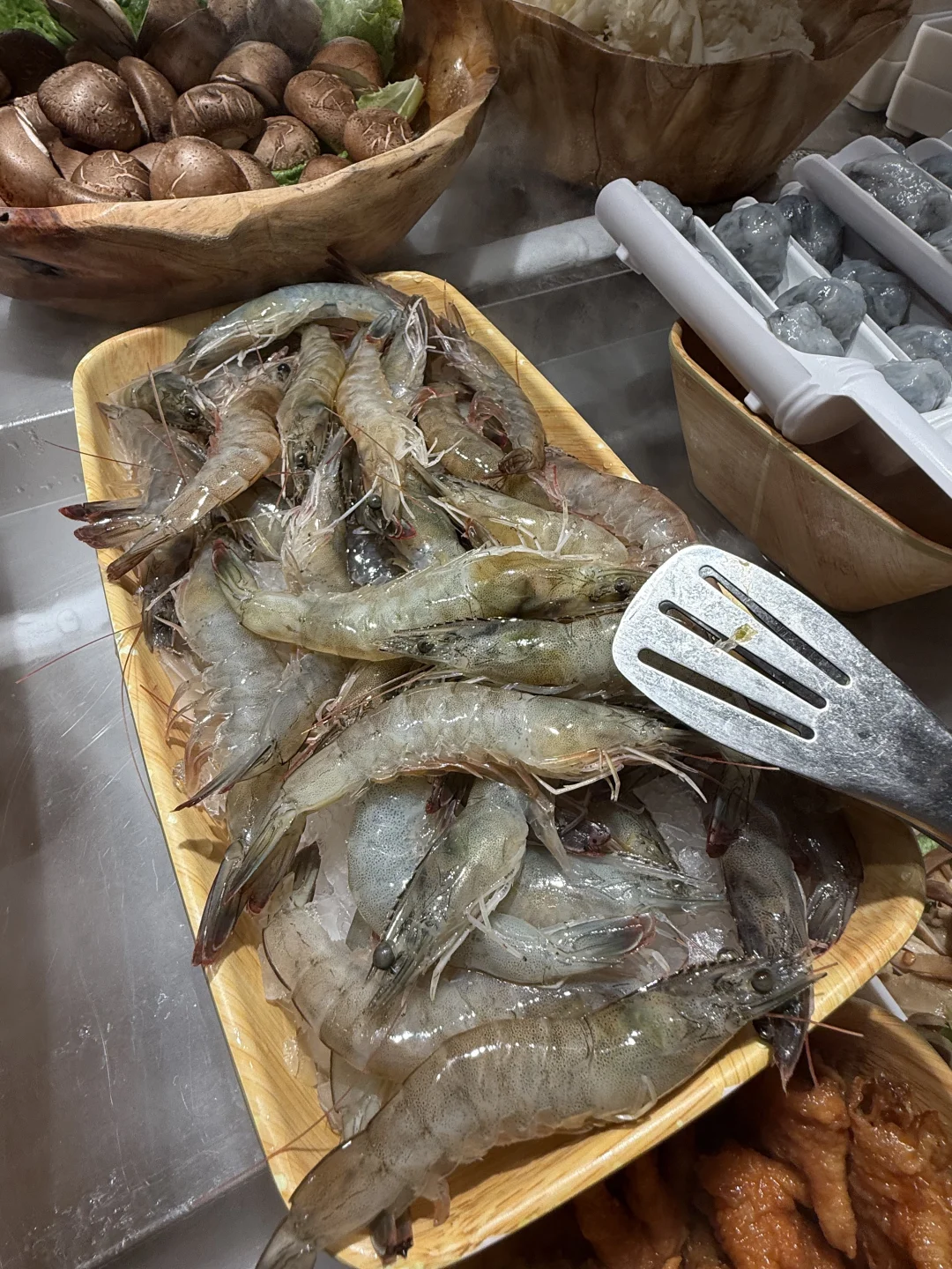 在自助餐吃到了不输高端日料店的三文鱼！