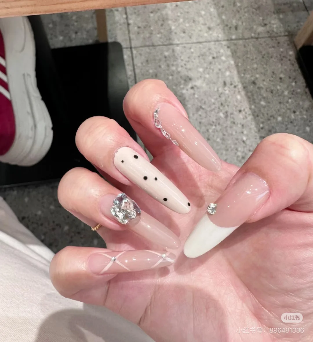 求问哪一个美甲好看💓