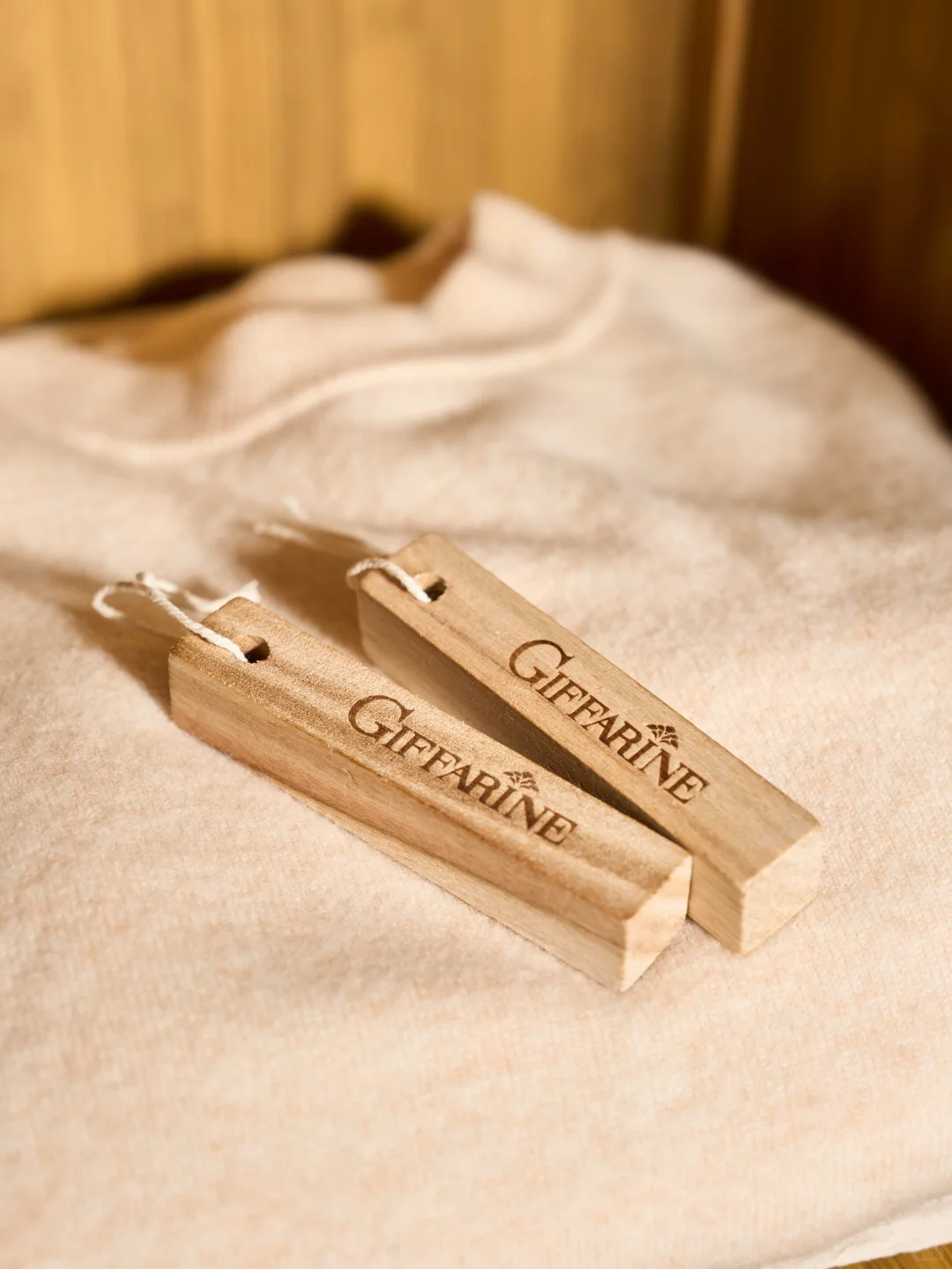 虫蛀退退退！羊毛大衣被樟木条救了👍