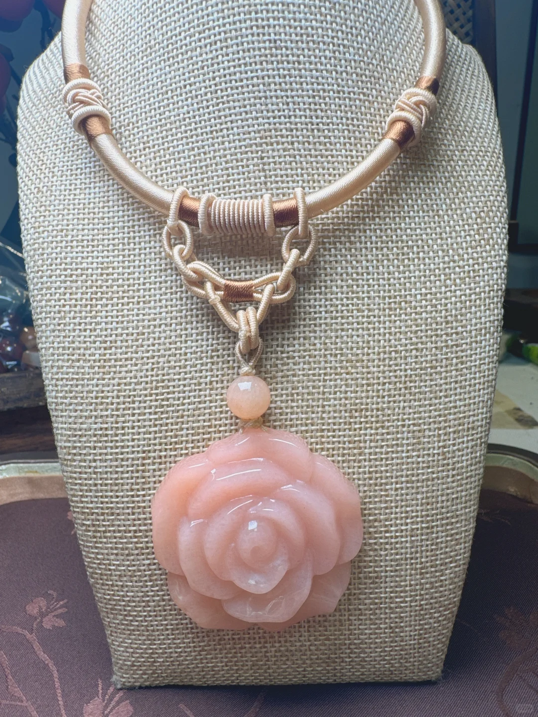 娇艳欲滴的玫瑰花