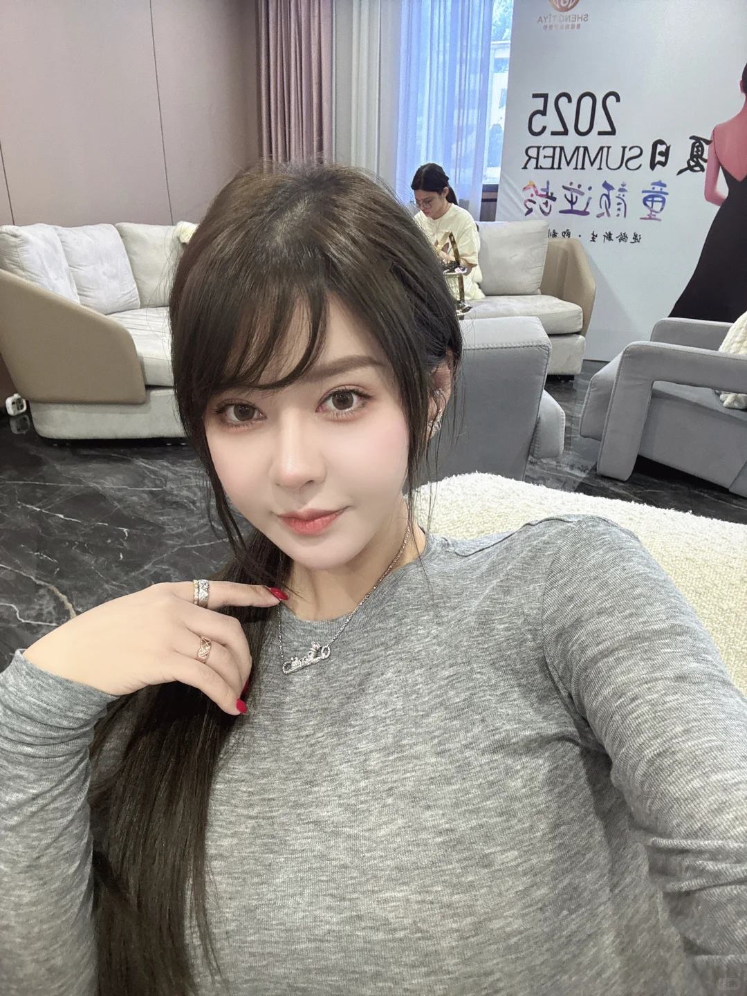 你的讨厌对我毫无影响 但你的嫉妒让我好爽