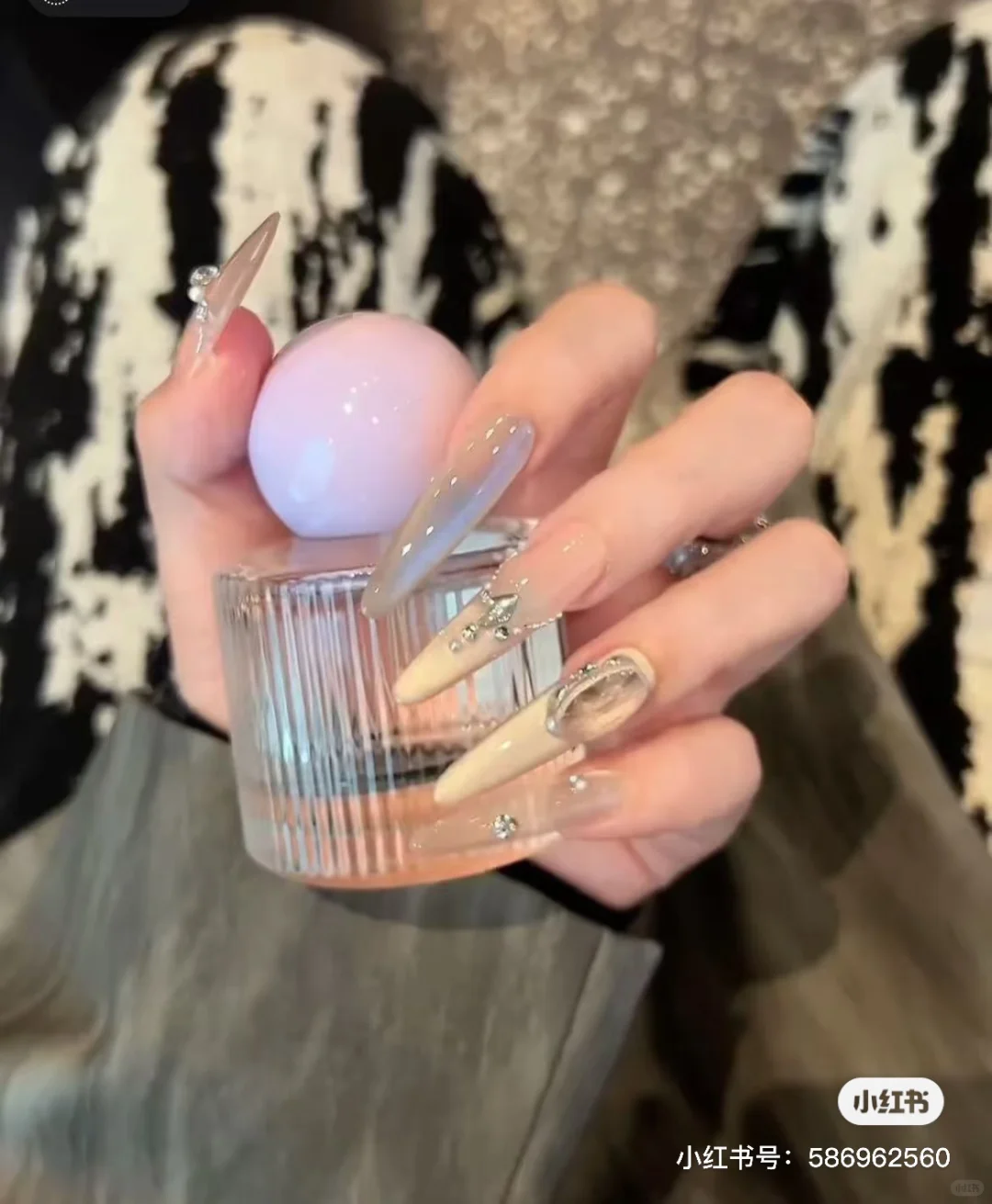 求问哪一个美甲好看💓