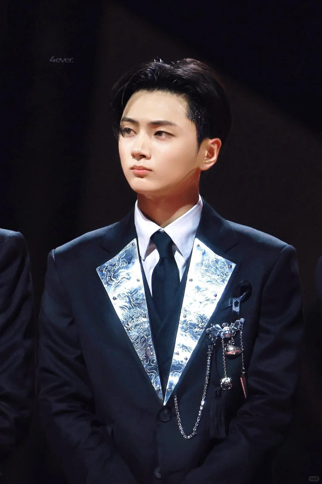 哭得娇艳欲滴的反差小黑猫吗🥹