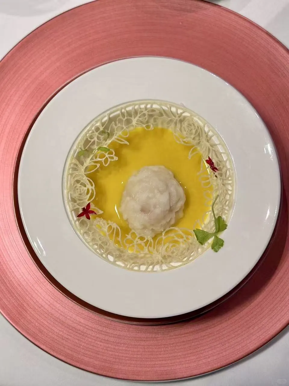 不是吧！在成都吃川菜还要人带？