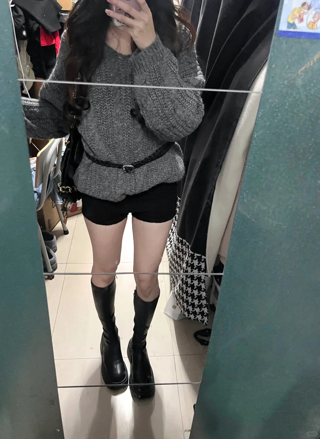 舍友说有点姐感!!1还是2好点呢!!