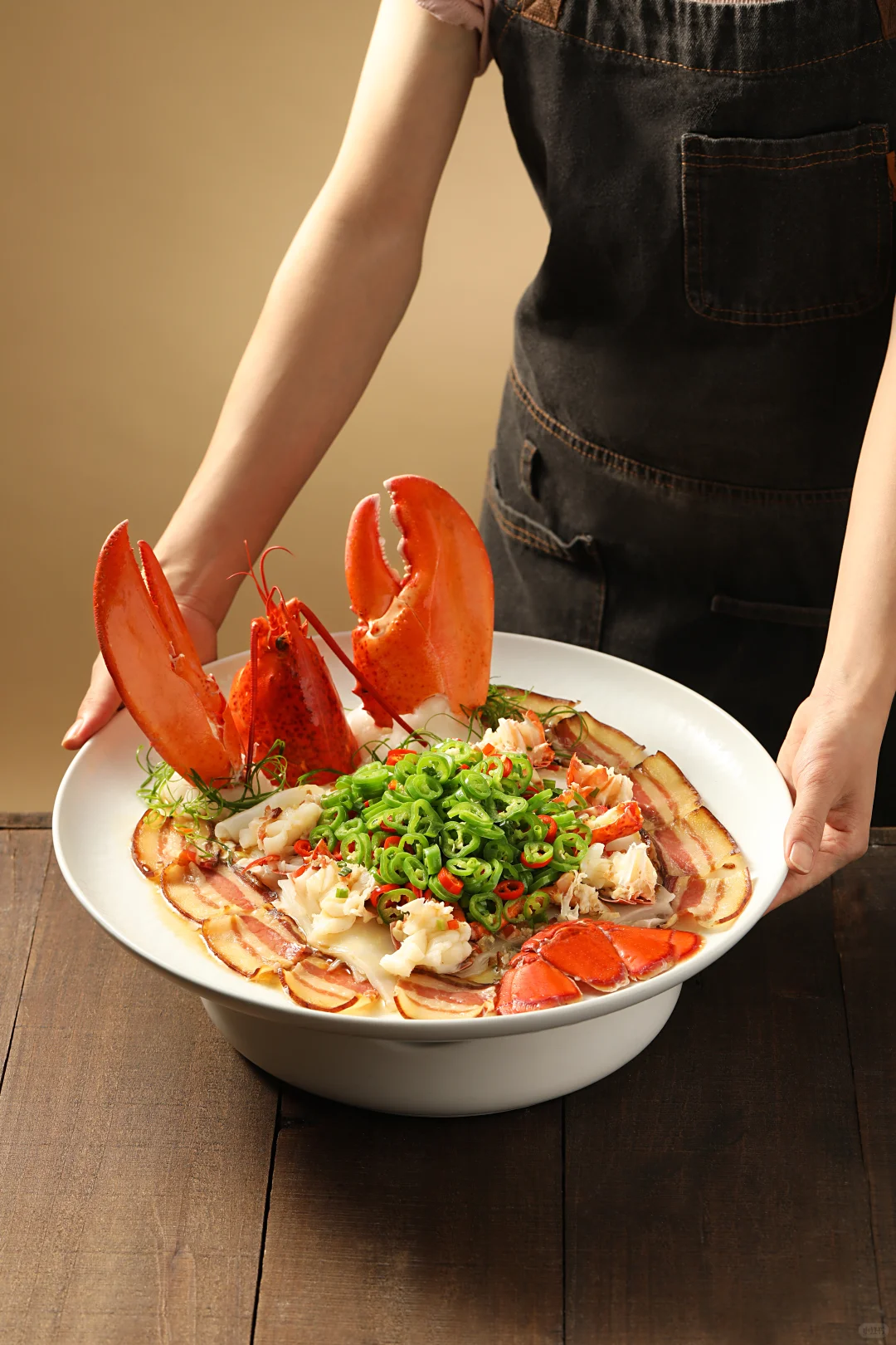 今日推荐 | 葱椒腊味蒸大波龙