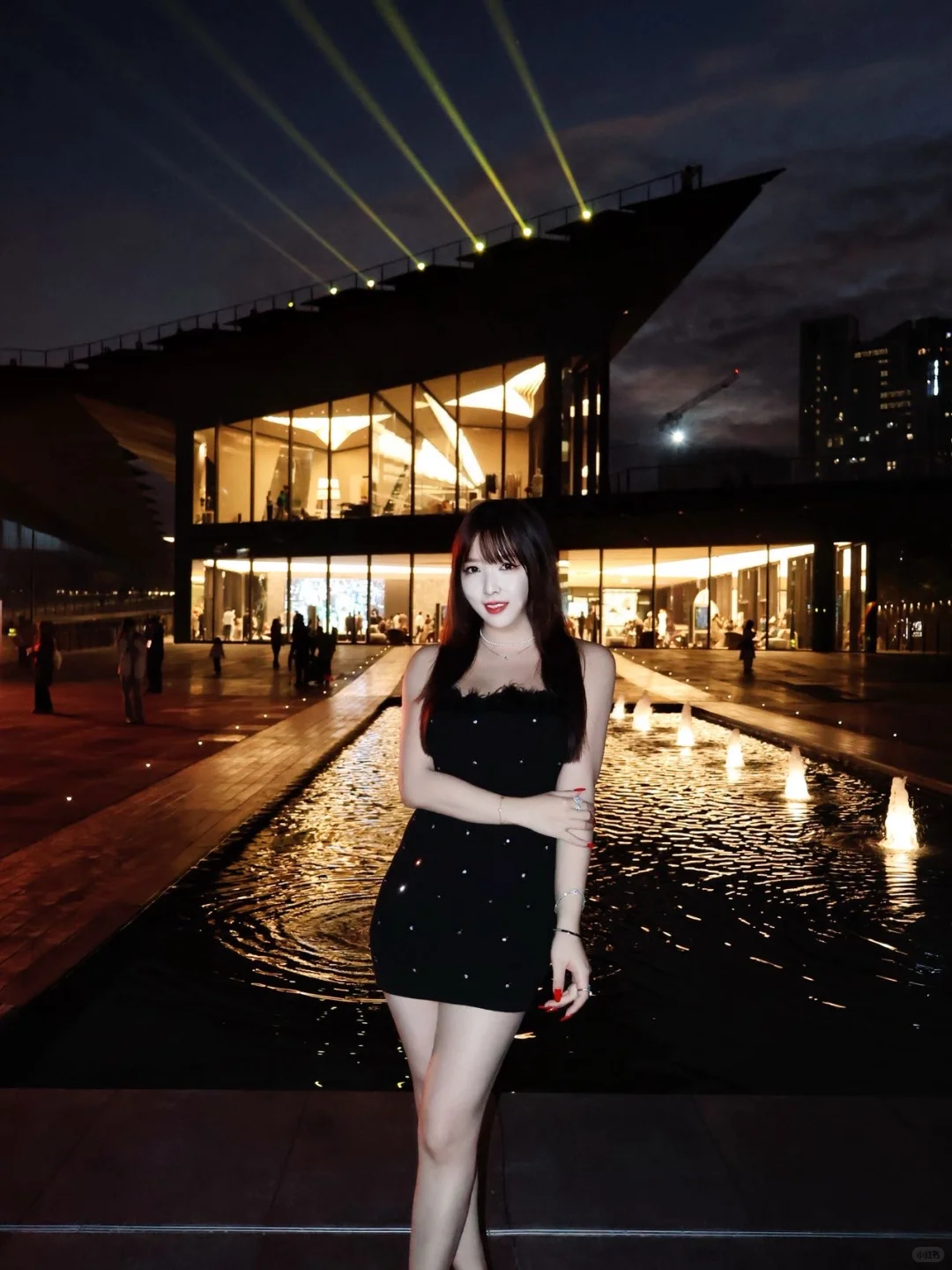 谁懂啊！广州江边这场大秀直接美到窒息🌉