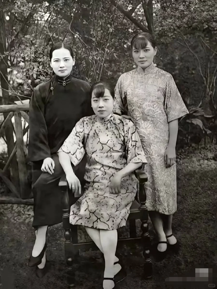 欣赏一下脸如银盆，面如满月的美人