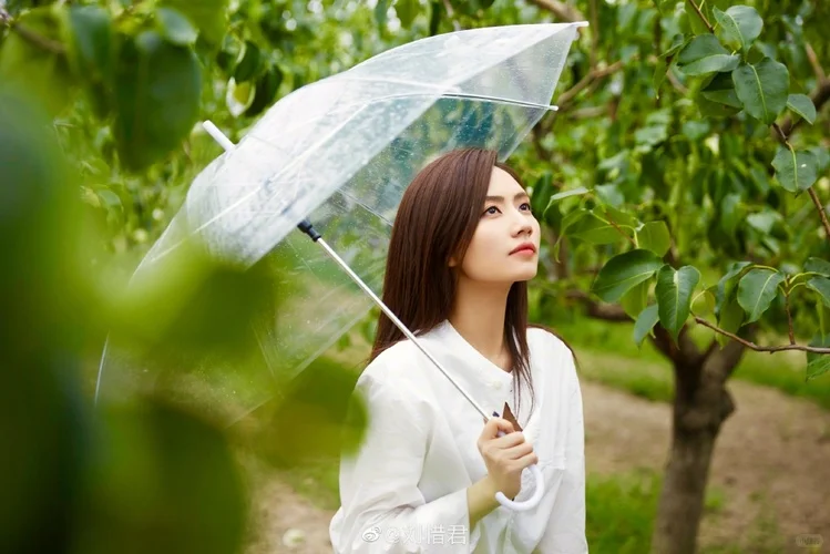 刘惜君真是人间尤物，清纯美丽大气！