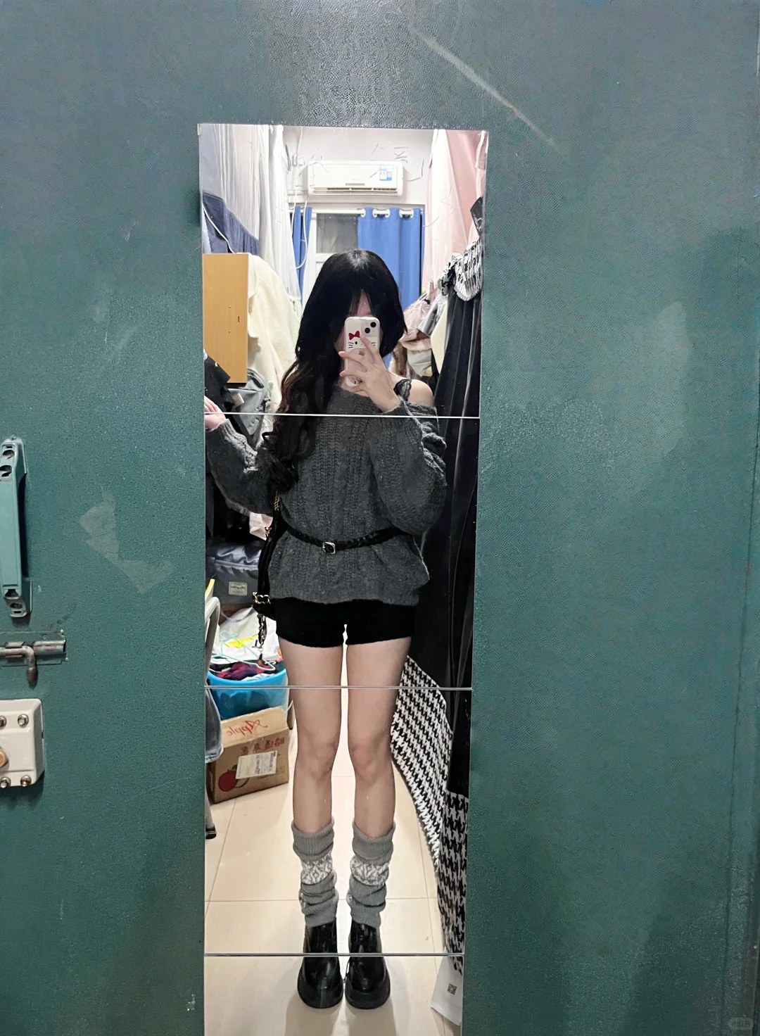 舍友说有点姐感!!1还是2好点呢!!