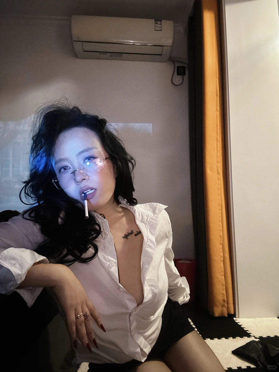 少妇姐 夜寞的烟🚬