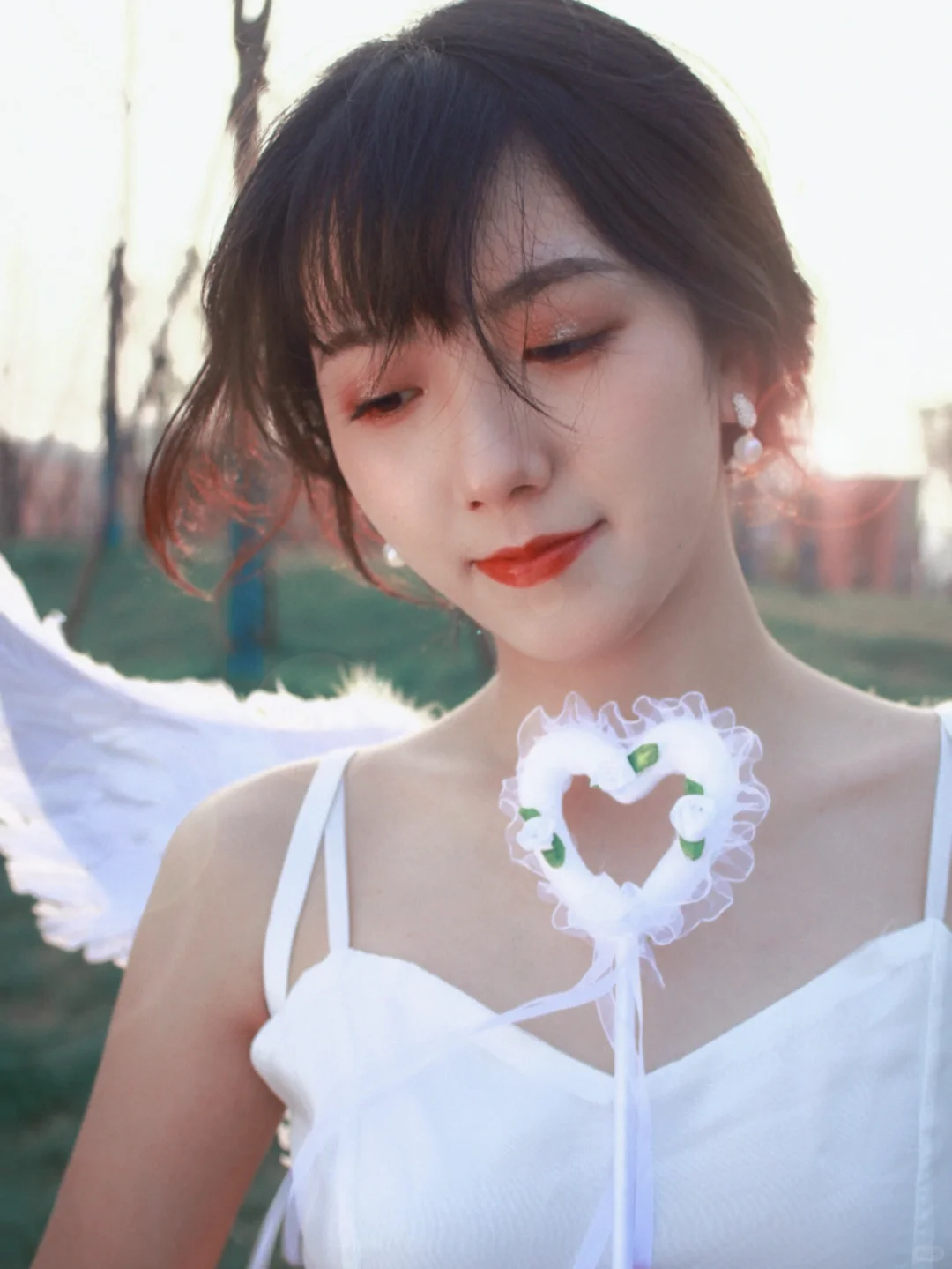 天使降落🧚｜挥着翅膀的女孩👧