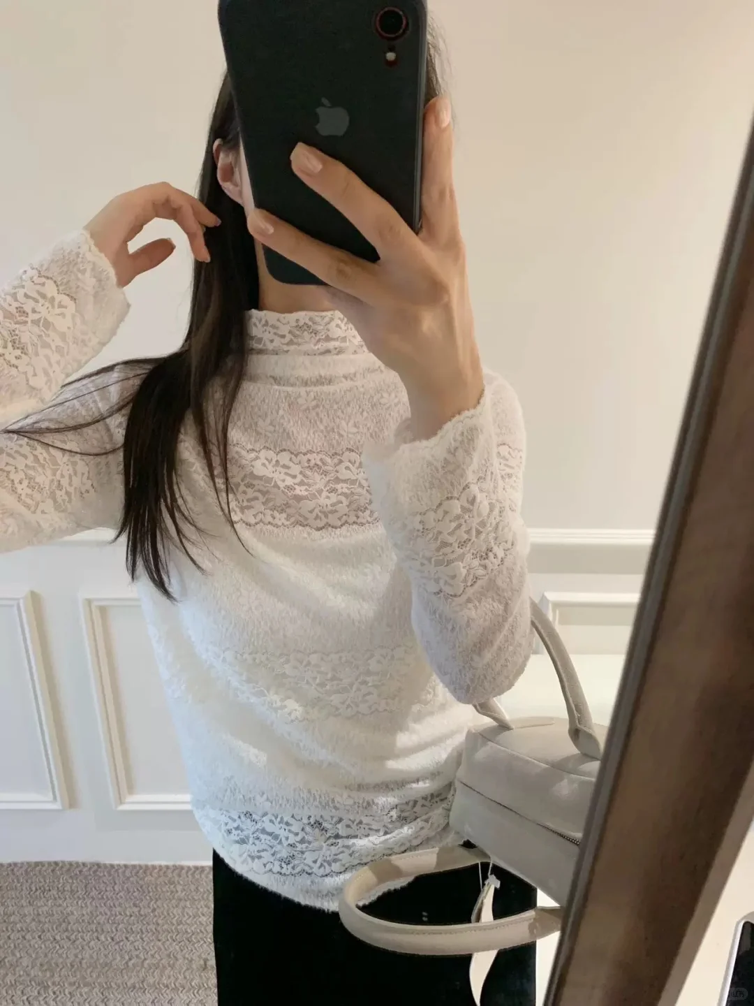 秋冬加绒蕾丝打底衫，又纯又欲~