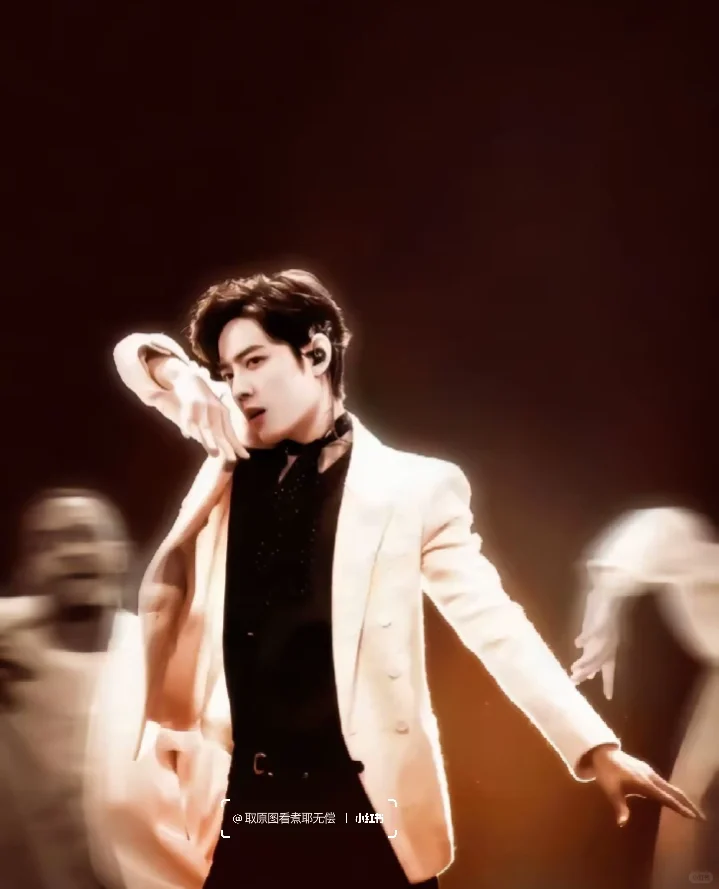 𝙒𝙚𝘾𝙝𝙖𝙩｜肖战壁纸