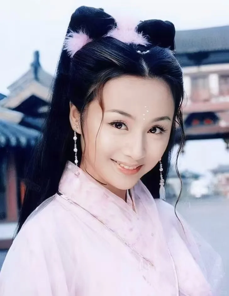 曹颖真的是我第一个喜欢的女明星