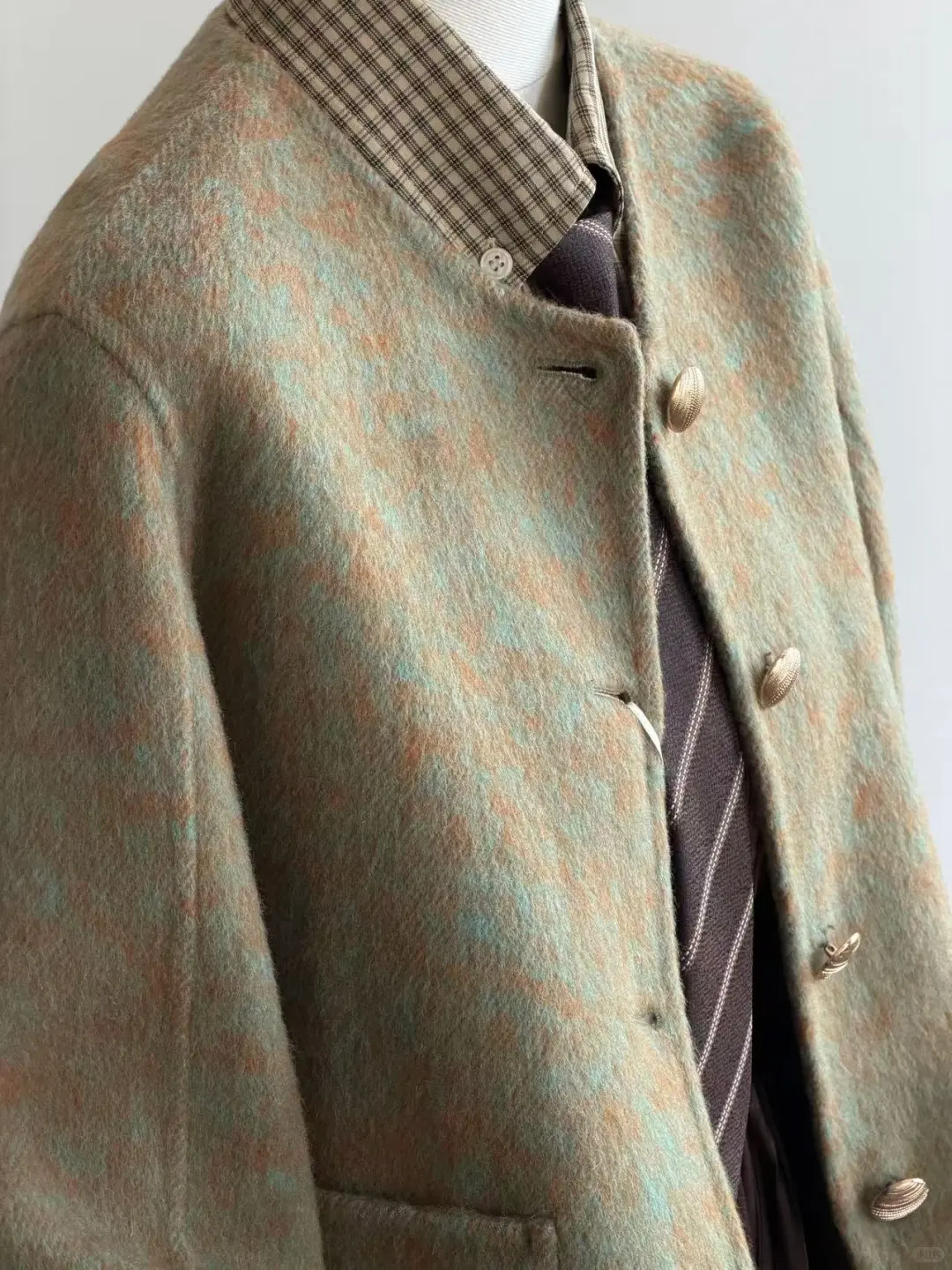 棕绿色穿搭🤎秋冬的复古氛围感好浓郁