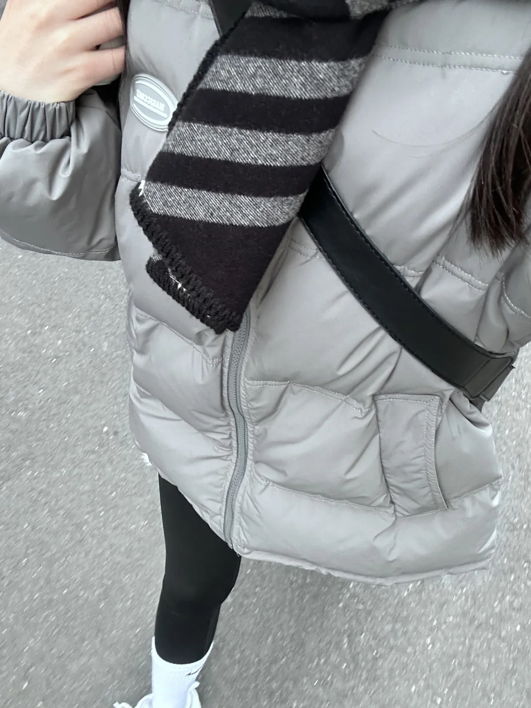 永远喜欢灰色羽绒服