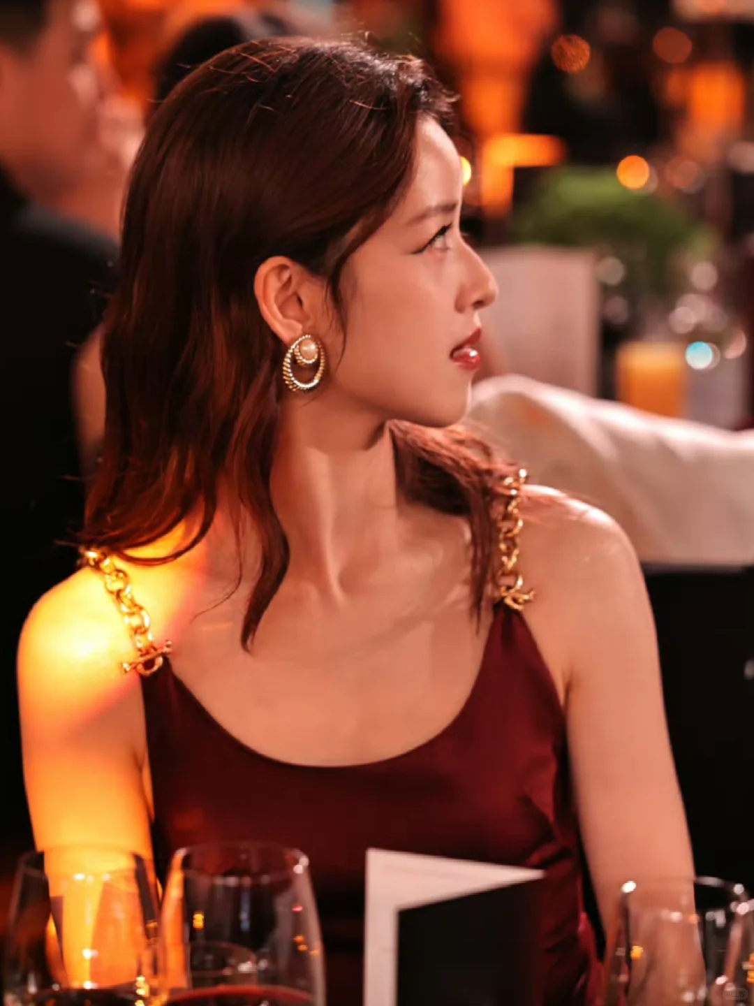 美貌堪比女明星？