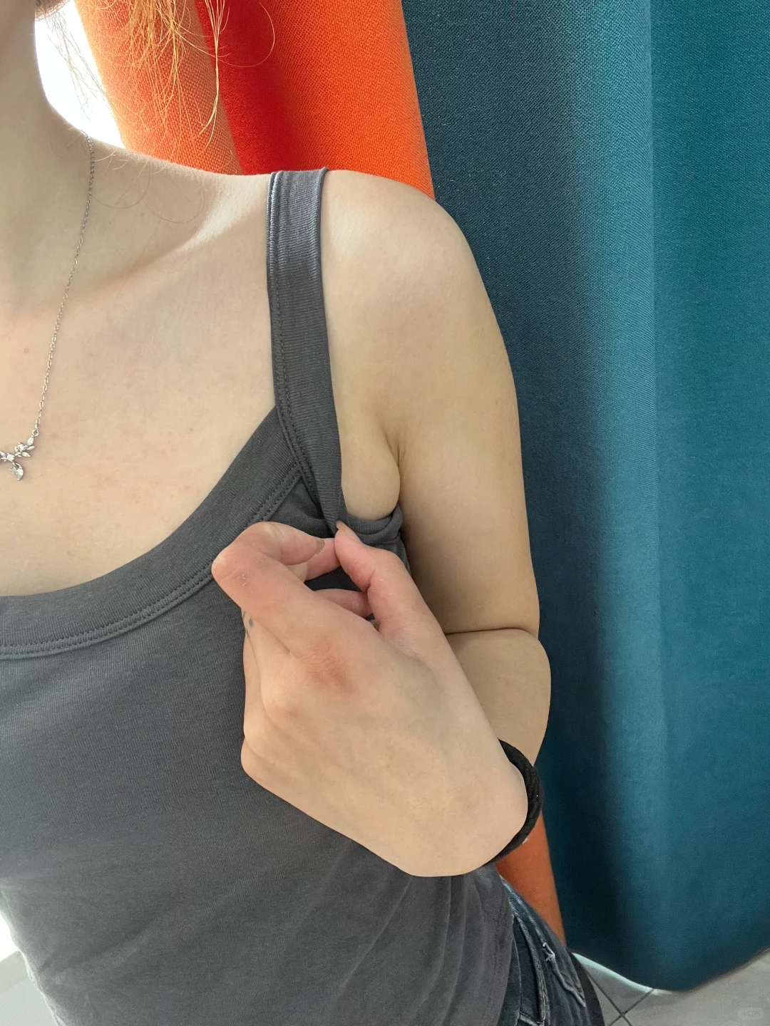 随手买的10r💰+吊带 都给我去买！