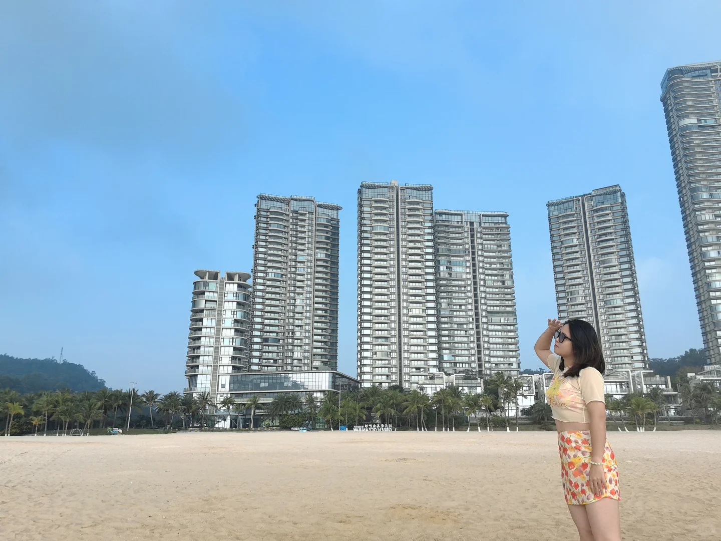 橘子汽水味的泳衣！这套四件套泳衣太明媚了