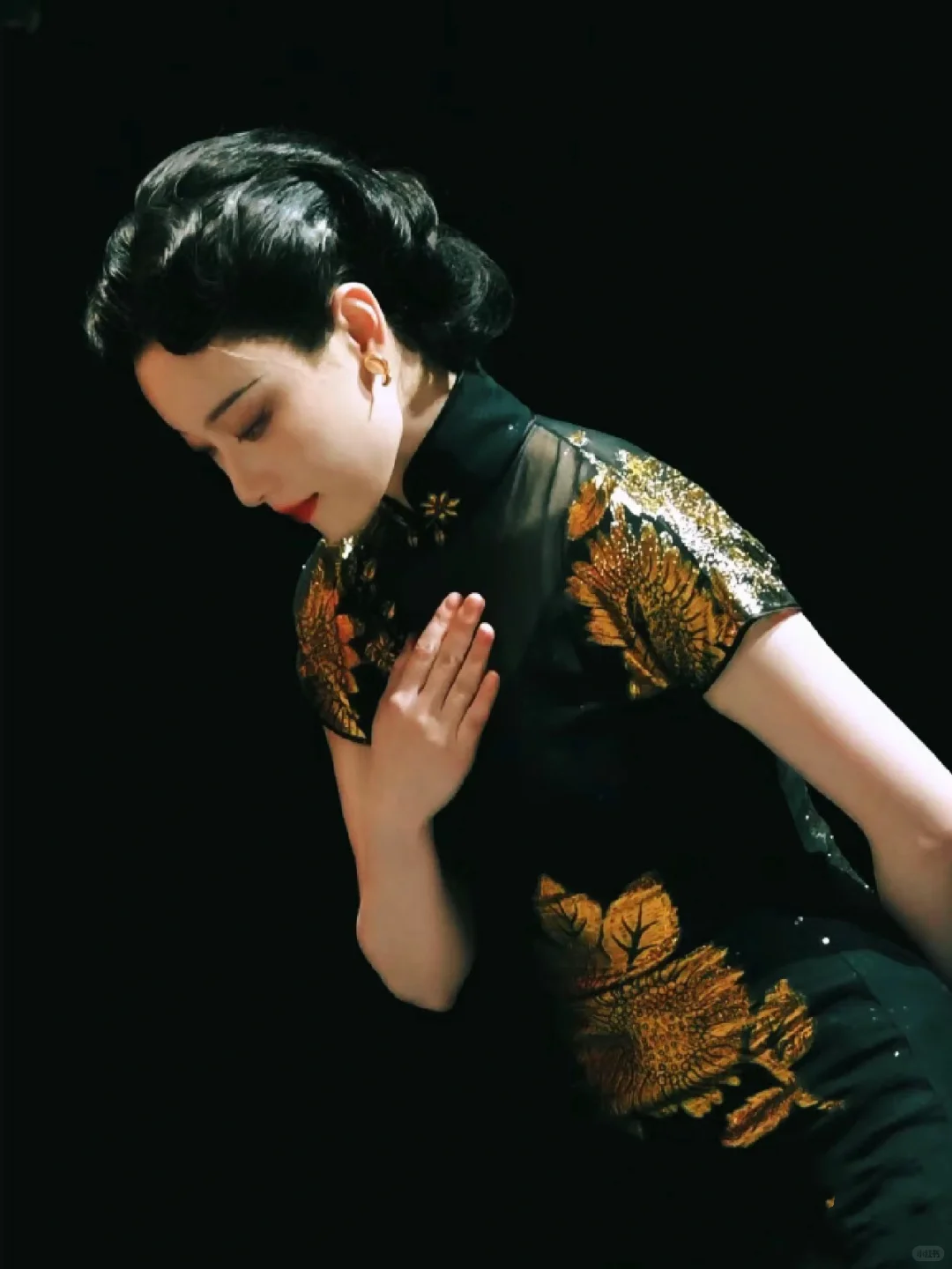 哪个女明星穿旗袍最好看，第四张惊艳了我