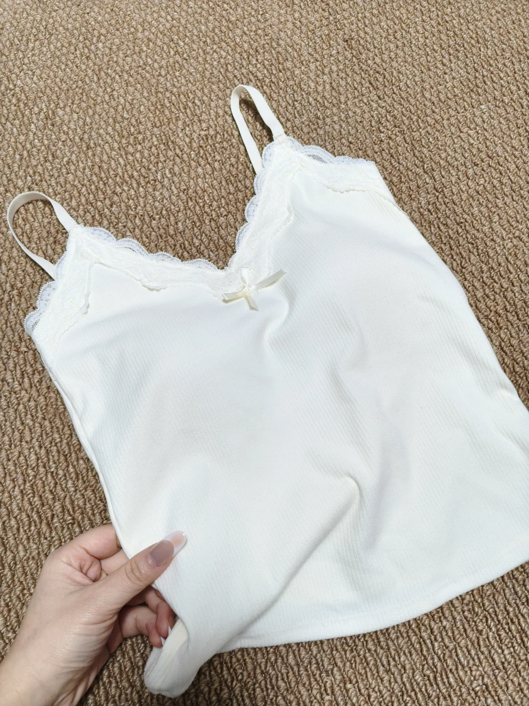 是谁还没有一件好看的保暖吊带呀？