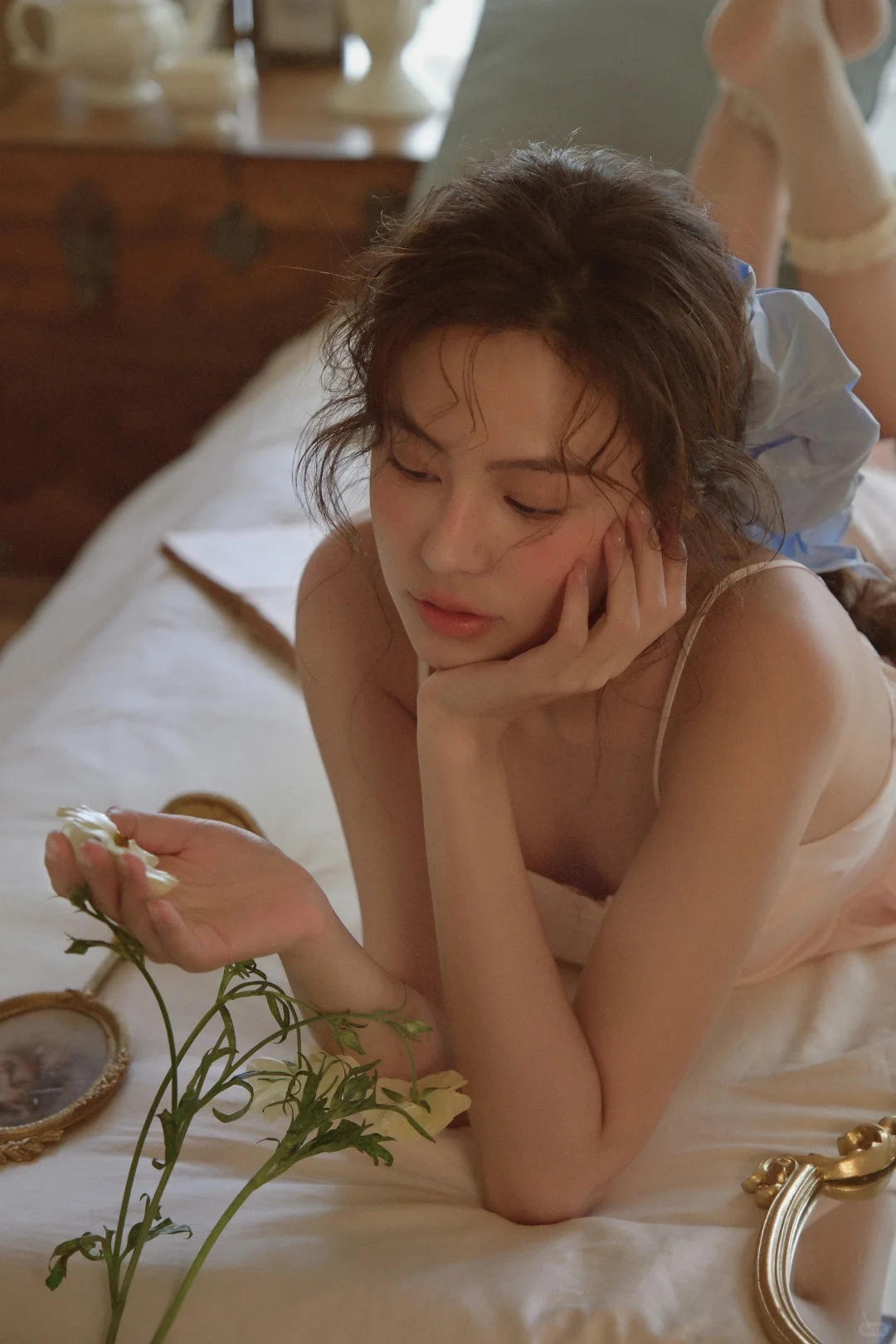 莫奈画🖼️里走出来的少女