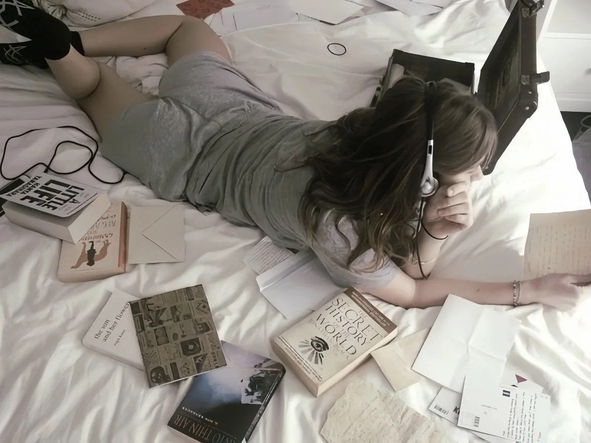 iPad壁纸｜17张高能量学张力横屏原图👩🏻‍🎓