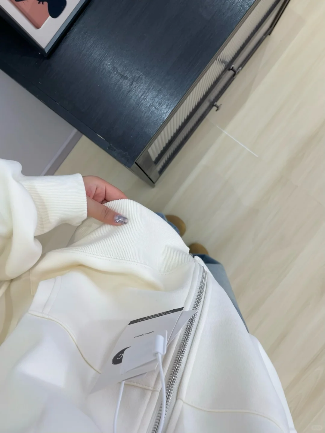 我爸厂里新做的卫衣外套，大家帮忙提提建议