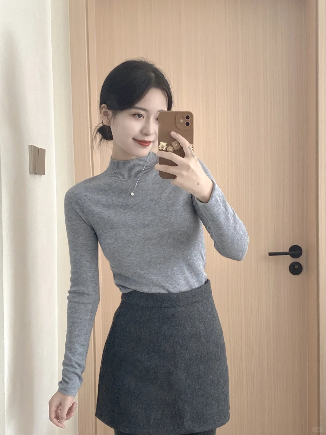 入冬深色系穿搭～