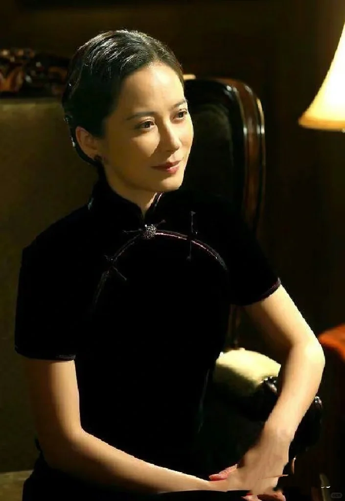 哪个女明星穿旗袍最好看，第四张惊艳了我
