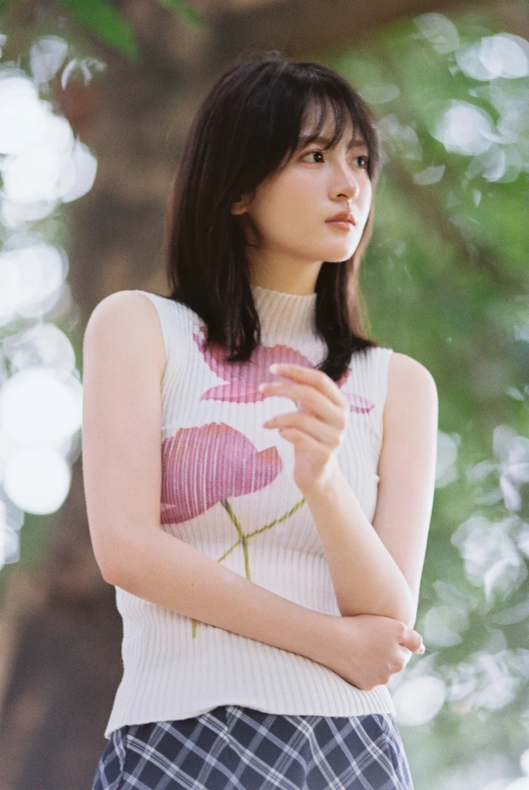 镇口老樹下 她写了半本青春📗✏️