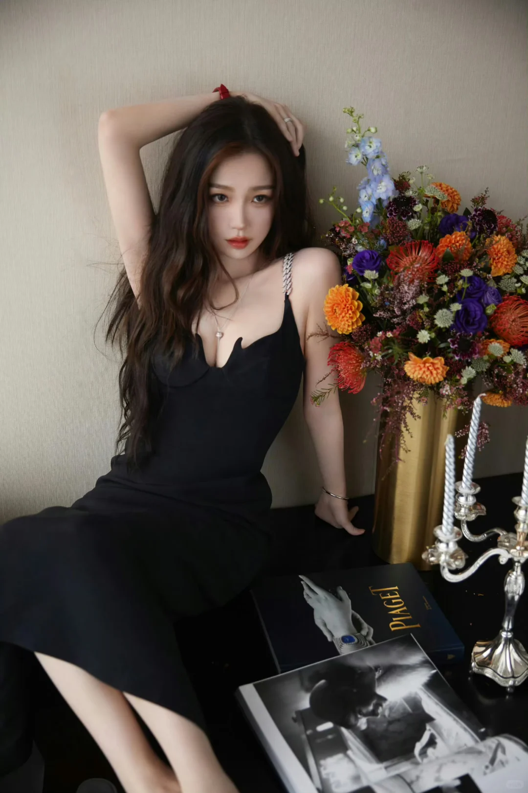 虞书欣 黑色吊带 豪门千金