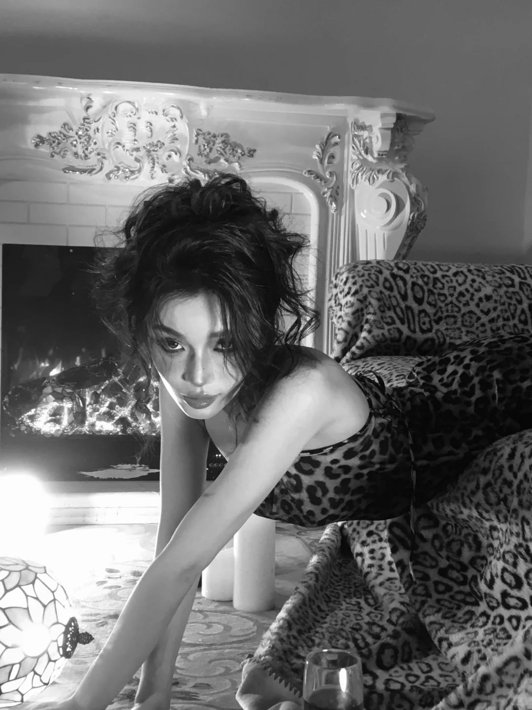 迷人的豹子女士向你问好| 感受夜晚的慵懒