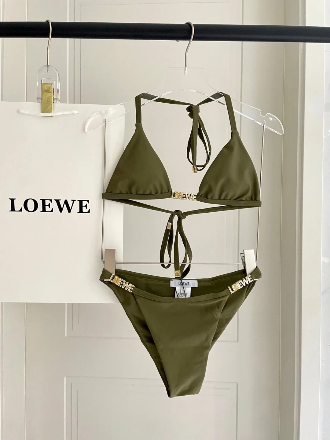 御姐适合多种场景的泳衣