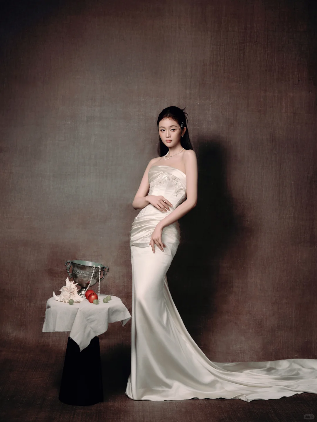 吴宣仪尖叫之夜珍珠抹胸白裙✨纯欲白月光