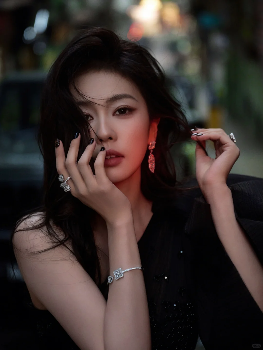 白鹿尖叫之夜造型，风情万种的港风美人~😍